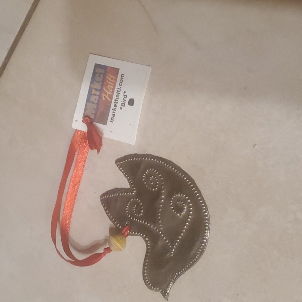 NWT mounded Meta Dove Ornament